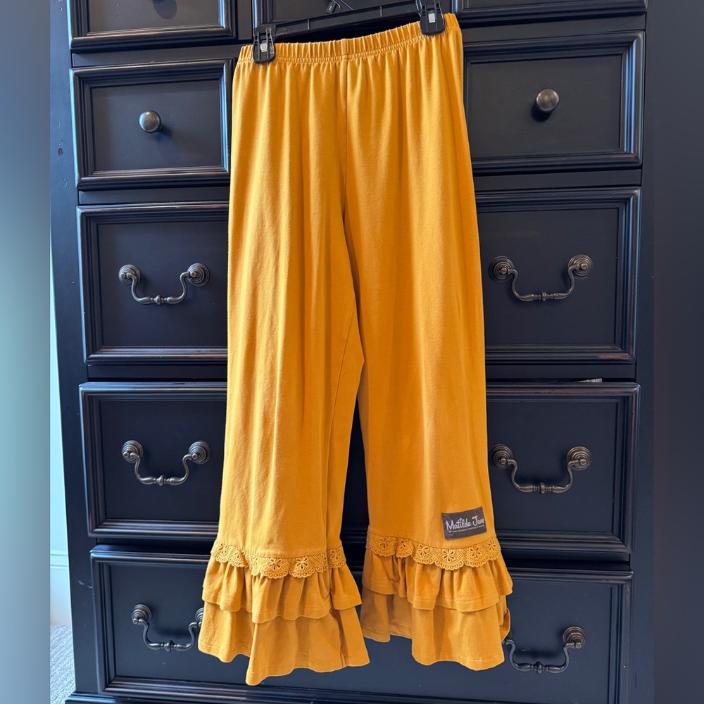 Matilda Jane girls Sz 10 mustard yellow gold ruffle pants